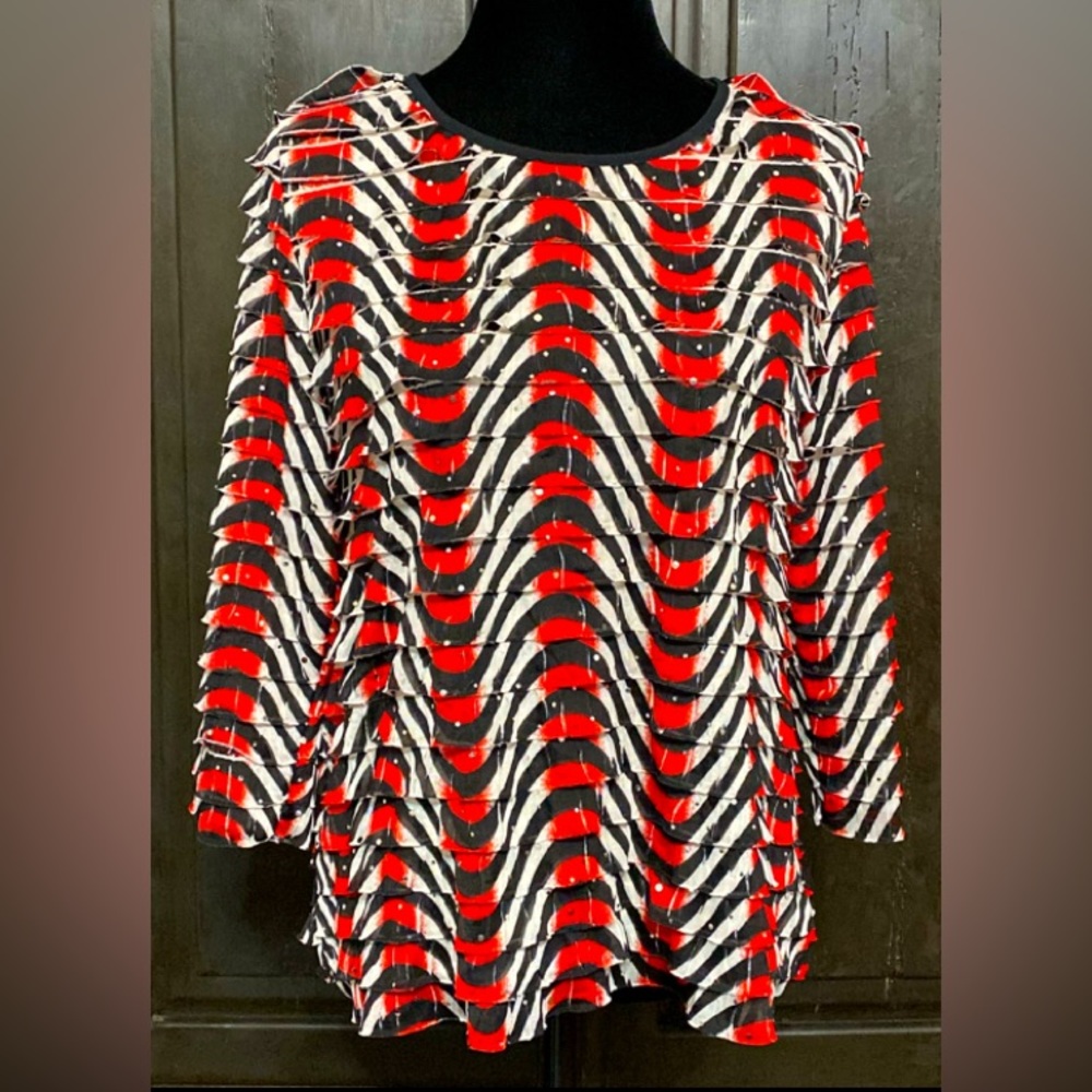 NY Knits Red wht blk sequence long sleeves blouse - Size Medium